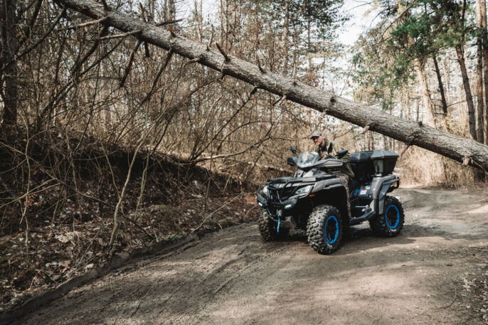 OVERLAND-Hunter-1377619-scaled