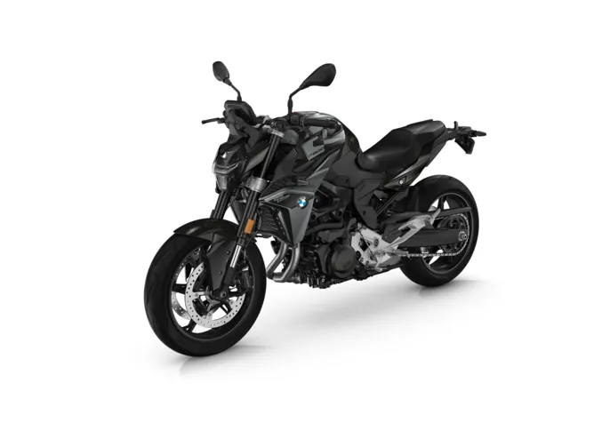 P90579126_highRes_the-new-bmw-f-900-r-