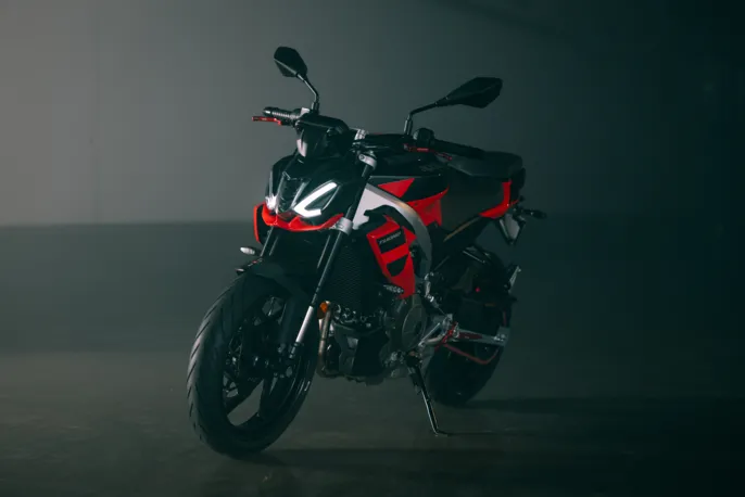 19-Aprilia-Tuono-457