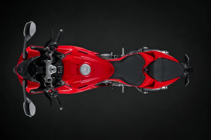 MY25_PANIGALE_V2_STUDIO_UC719938_High