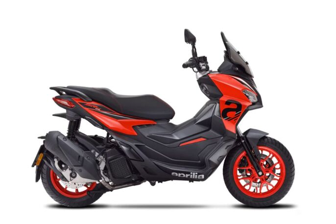 KATALOG - Aprilia SR GT 125 Sport - Red raceway 2025