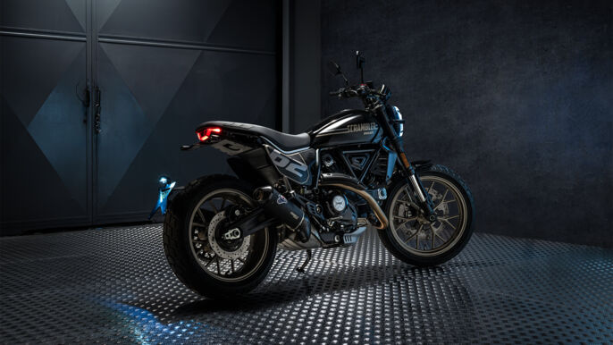 Scrambler-Ducati-Full-Throttle-MY25-gallery-1920x1080-01