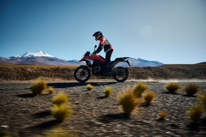 P90608207_highRes_bmw-motorrad-model-r