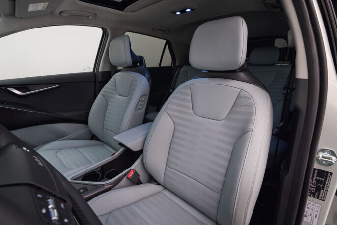 kia_niro_ivory_silver_interior_print_6000x4000-007