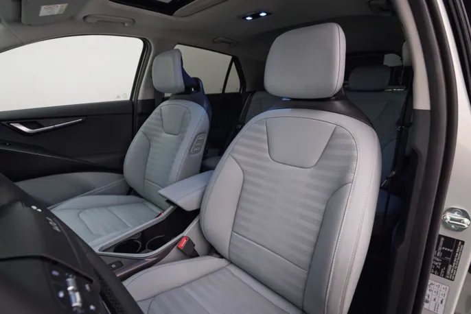 kia_niro_ivory_silver_interior_print_6000x4000-007