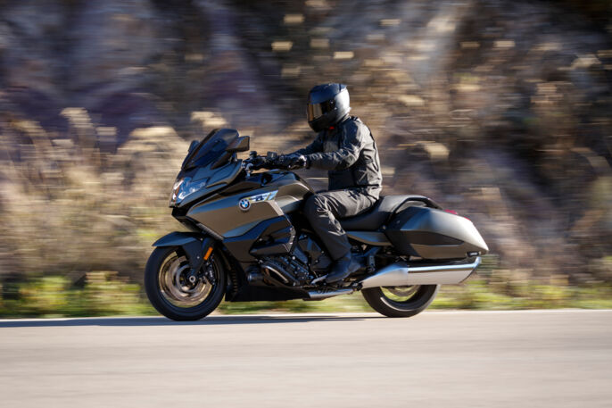 P90451876_highRes_bmw-k-1600-b-02-2022