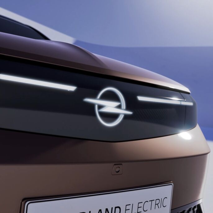 videoframe_2516-ezgif.com-webp-to-jpg-converter