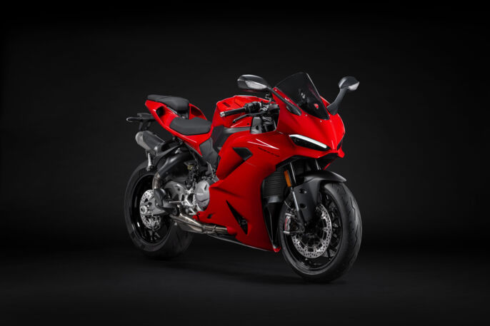 01 - MY25_PANIGALE_V2_STUDIO _4__UC719931_High
