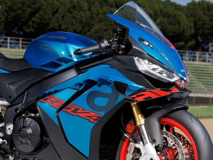 Aprilia_rsv4-tab-1-900x675