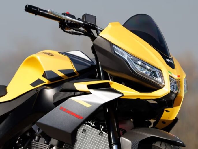 Aprilia_Tuono-125_tab_1_900x675
