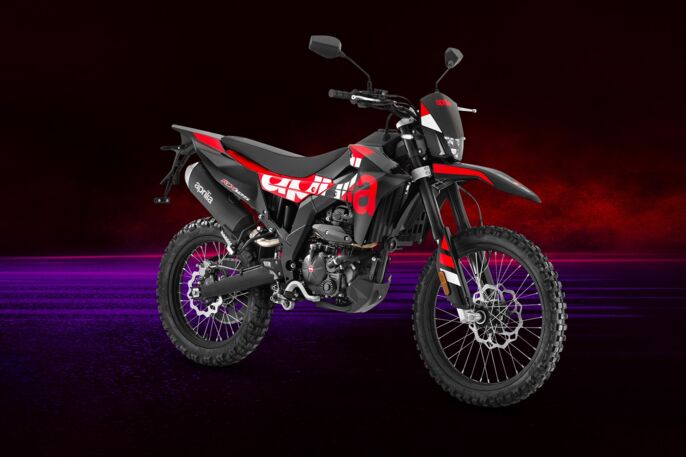 Aprilia_RX-125_PDP_Gallery_1920x1280_Intera-Nera-DX