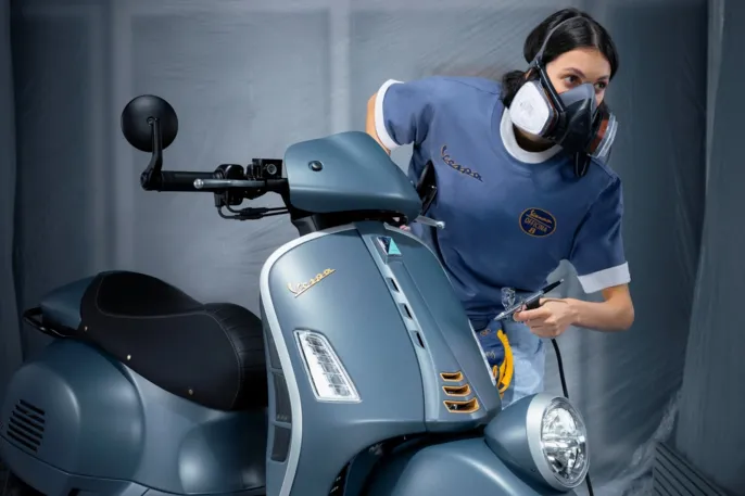 Vespa_Officina08_Gtv_gallery_1920x1280_2