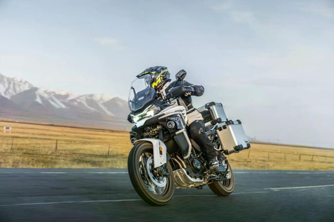 800mt-explore-es-07
