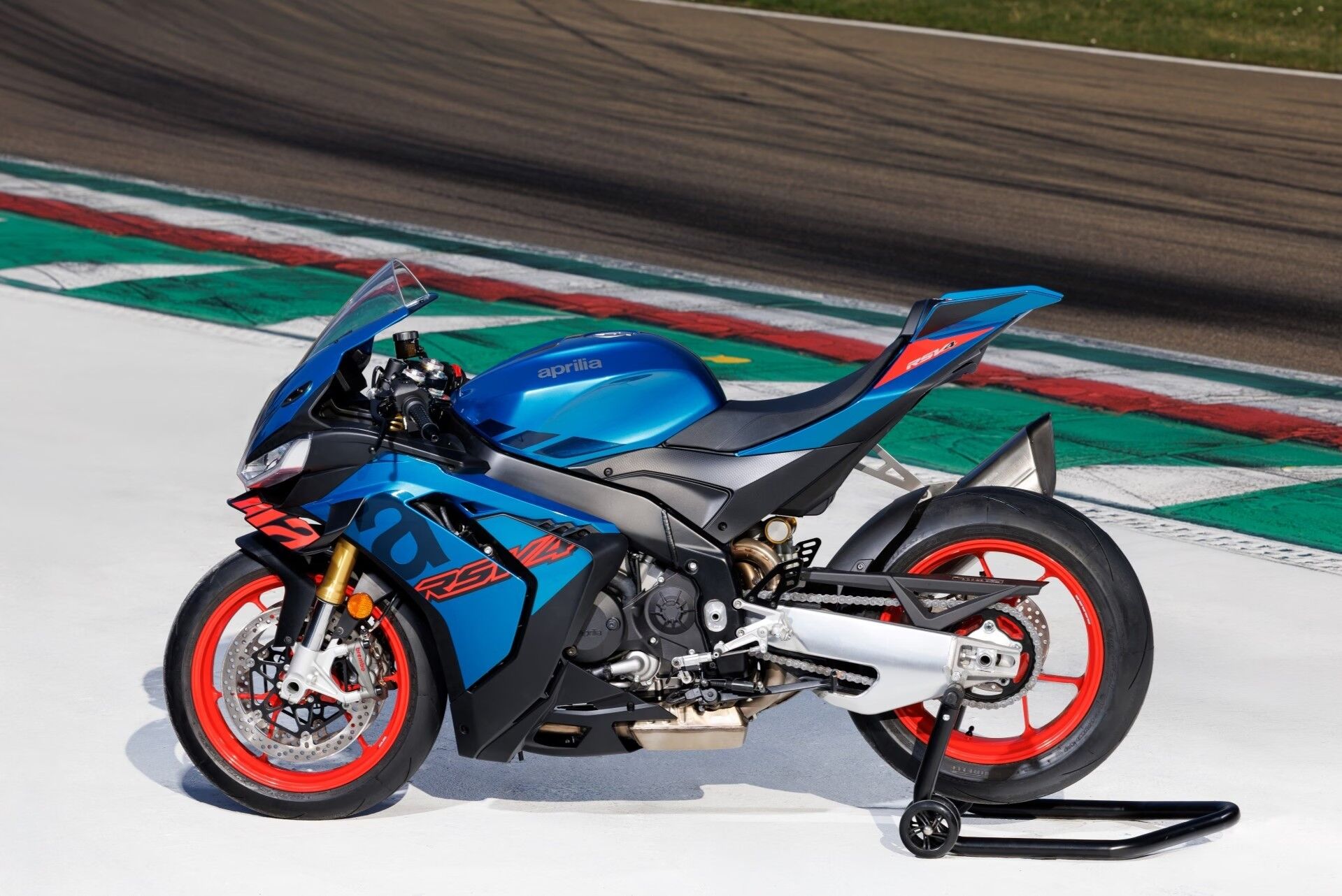 RSV4